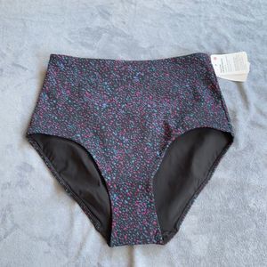 Lululemon deep sea HW Med bottom